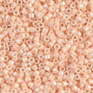 Miyuki delica Beads 11/0 - Opaque light peach ab DB-1502